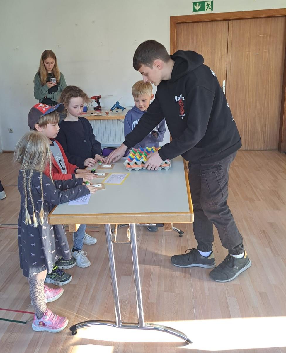 Kinder, Jugendlicher, Frau