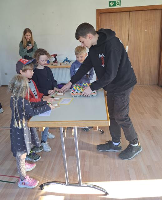 Kinder, Jugendlicher, Frau